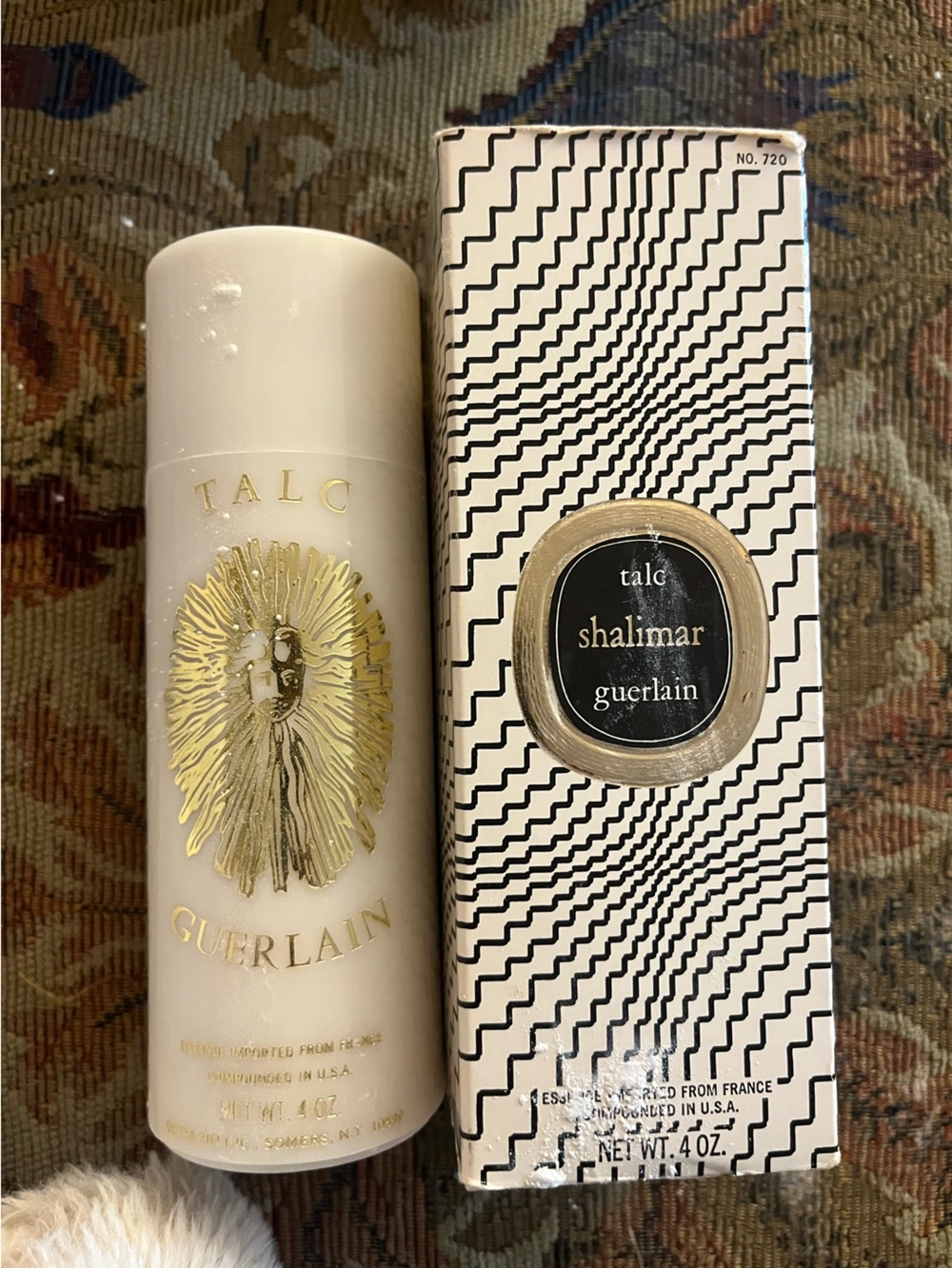 GUERLAIN Shalimar Talc Powder - Black & Gold Accents